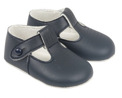 Early days - Boys pram shoes B625 navy | Betty McKenzie